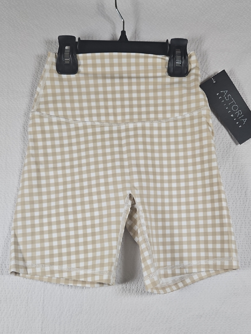 Astoria Luxe Balance Biker Short In Beige Gingham